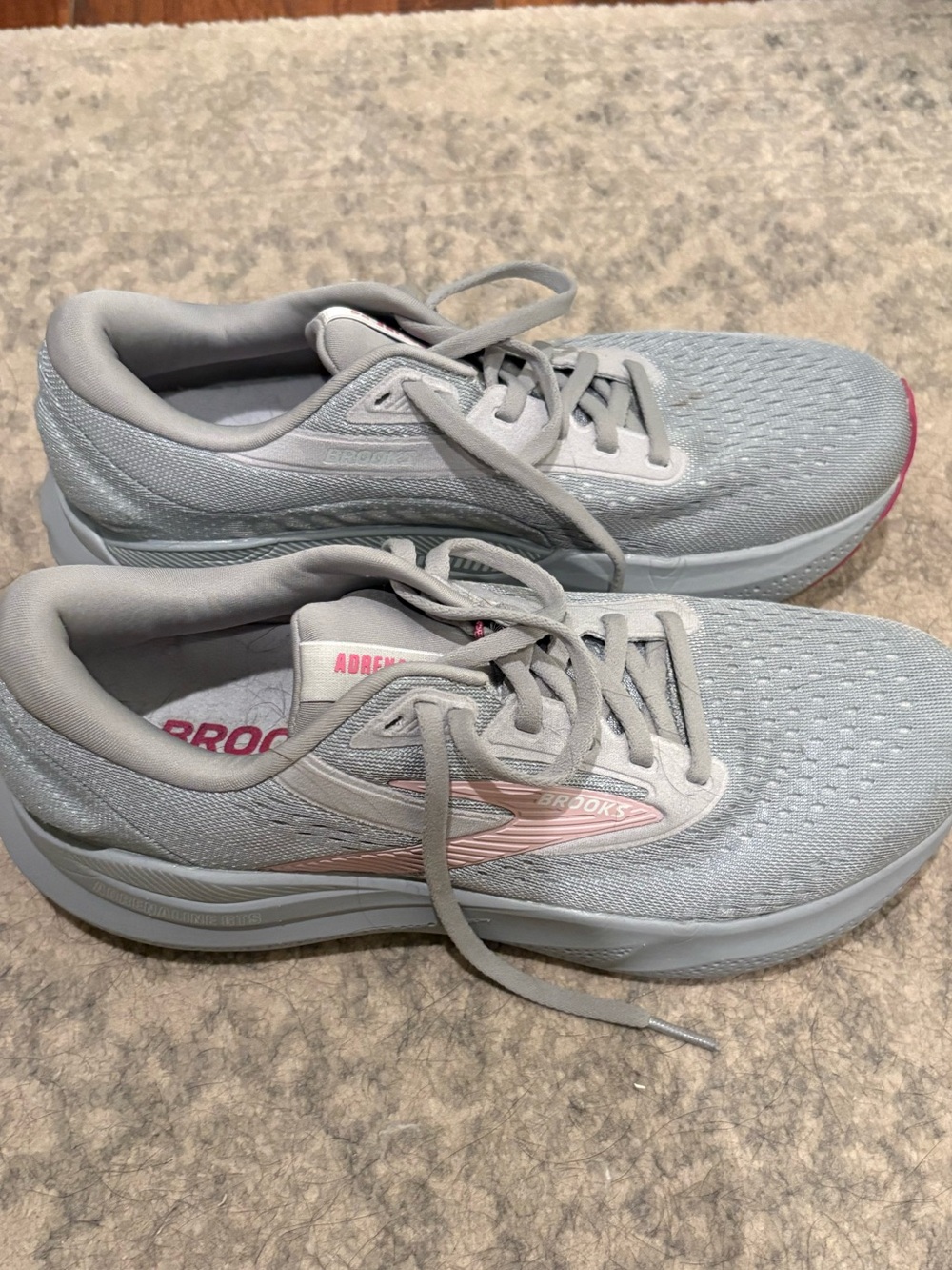 Brooks Adrenaline GTS 24 - Alloy with Pink Accents